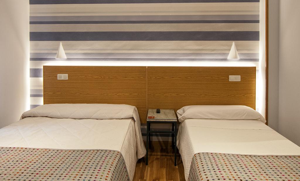 Hostal Bezana Burgos Quarto foto
